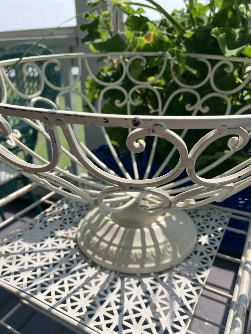 Cottage/ Shabby Chic Wrought Iron Scrollwork Bowl